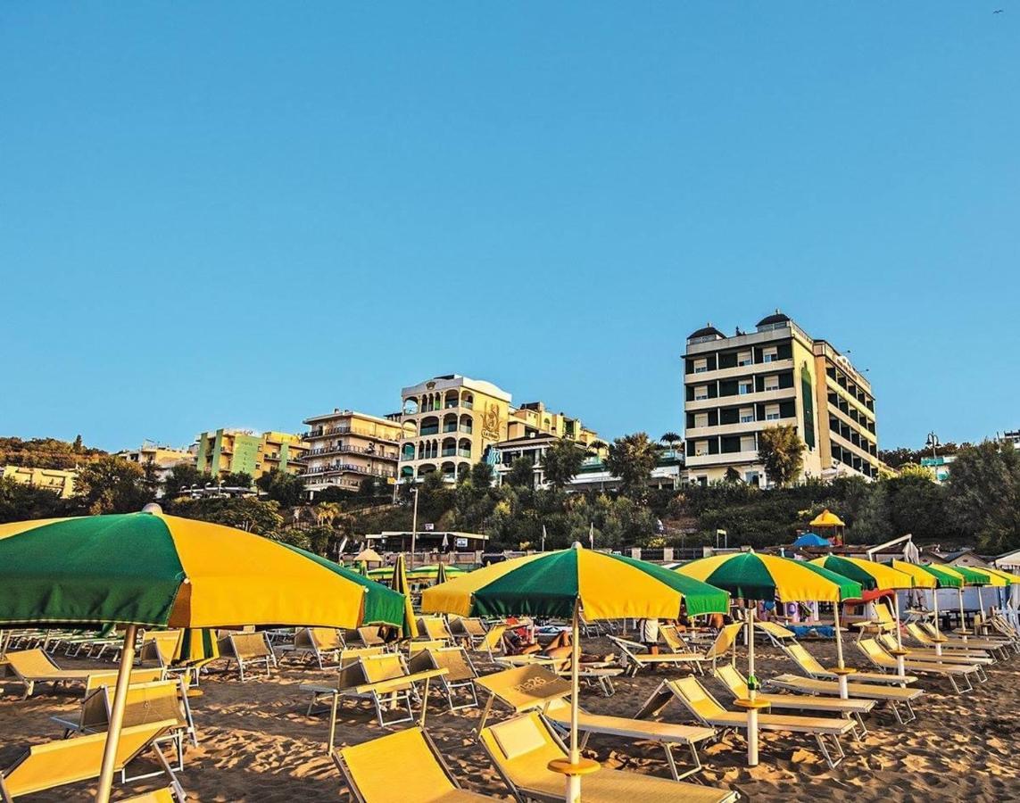 Grand Hotel Michelacci Gabicce Mare Exterior foto