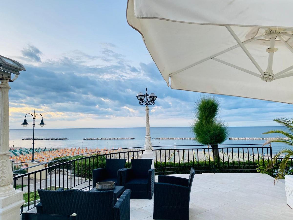 Grand Hotel Michelacci Gabicce Mare Exterior foto